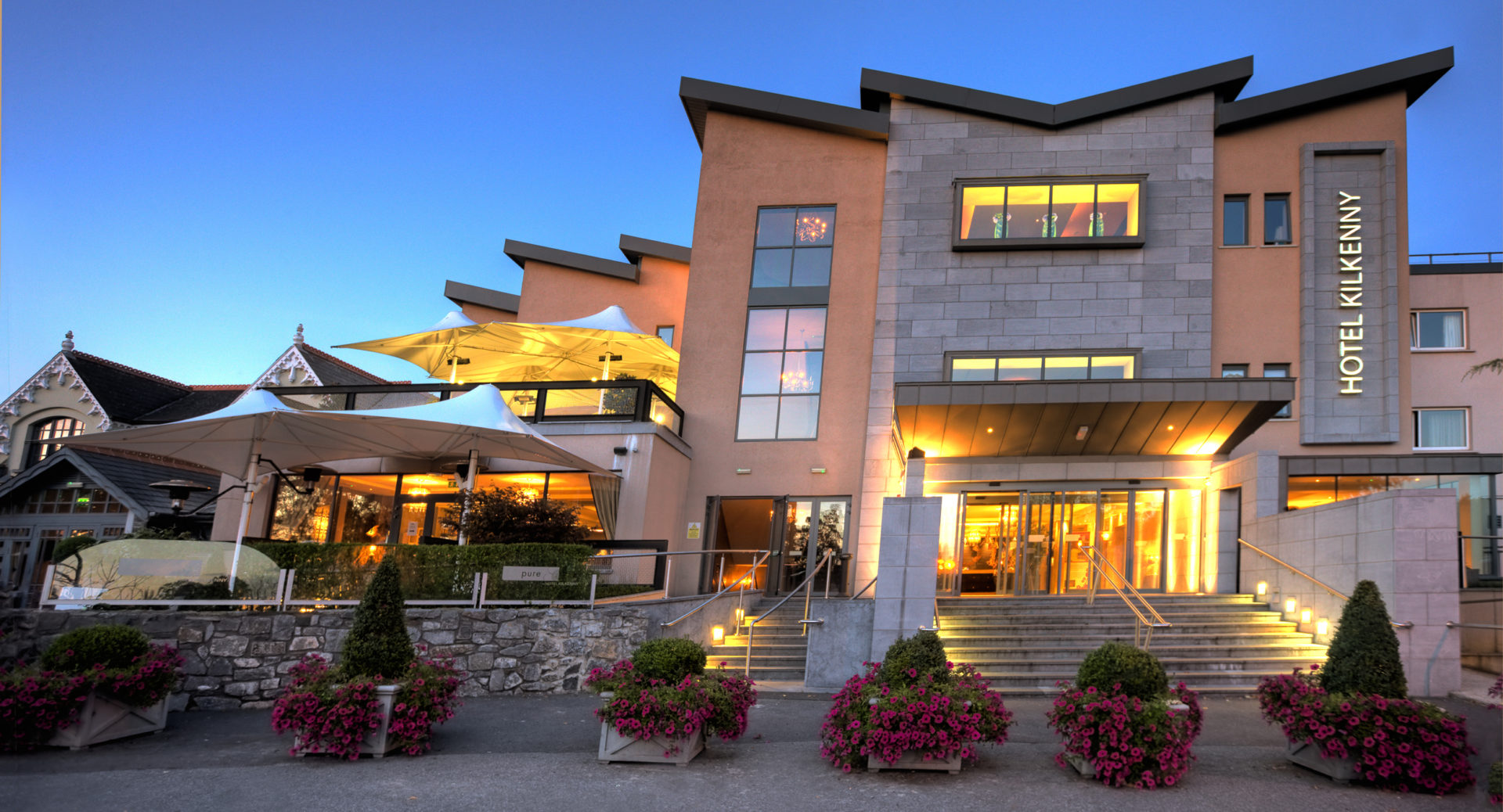 Hotel Kilkenny accommodation exterior